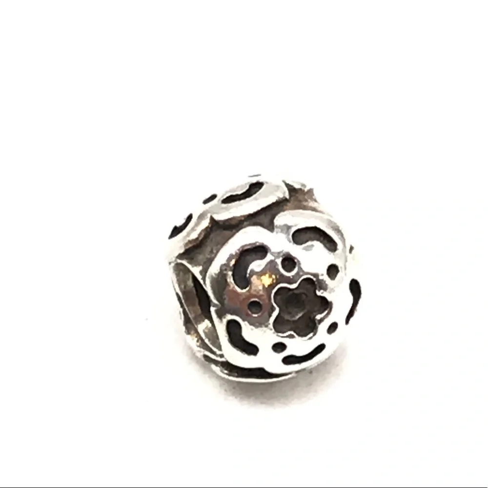 Pandora Retired Flower Charm